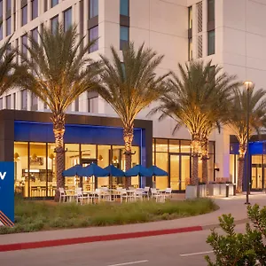 https://radisson-blu-anaheim.topanaheimhotels.com